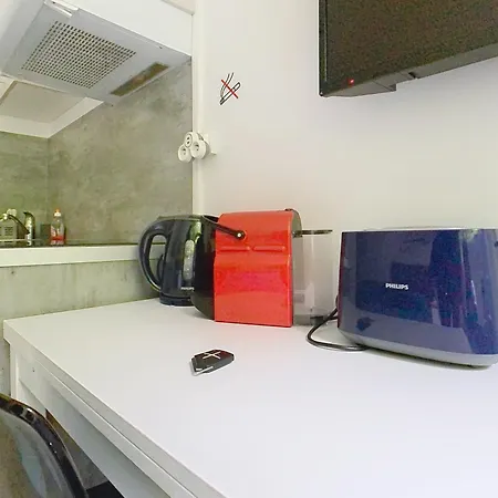 Du Chateau Apartment