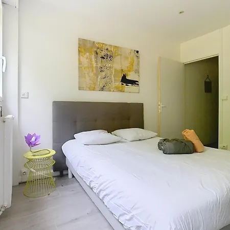 Apartment Du Chateau Vaux-le-Penil