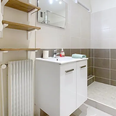 Du Chateau * Vaux-le-Pénil