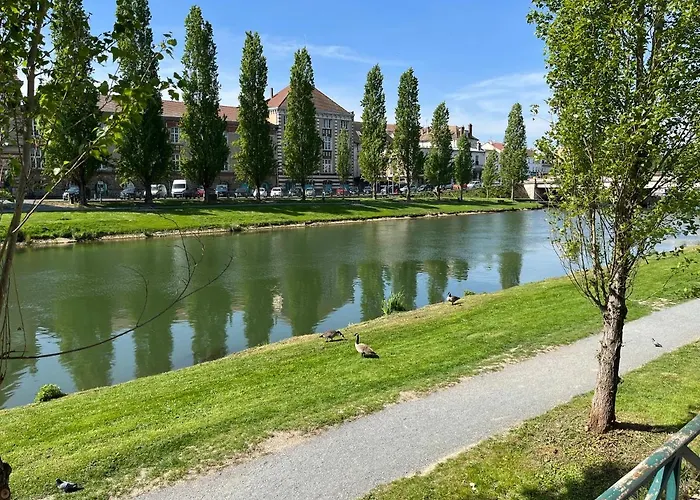 アパート Du Chateau