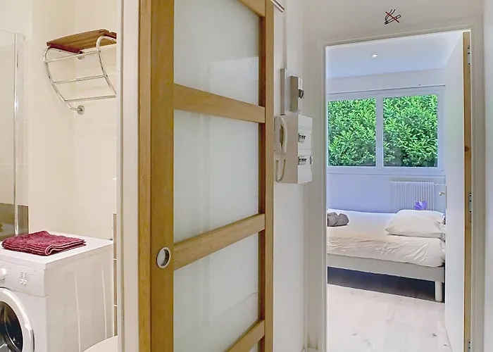 Du Chateau アパート